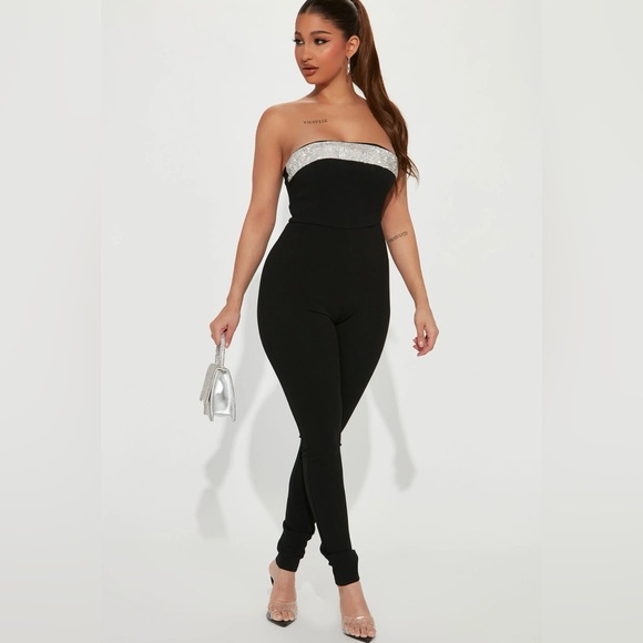 BEAUTIFUL Fashiona Black Rhinestone Fitted Jumpsuit🖤NEW with Tags!! Never worn - Picture 12 of 14